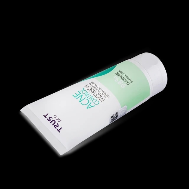 https://s3.liateam.ir/lamia/public/product_group/gallery_image/86924-1787748025.webp